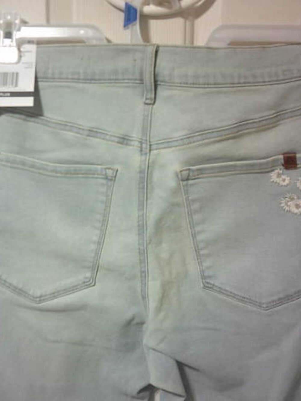 NEW JESSICA SIMPSON LIGHT WASH JEANS SIZE 16w PLUS ANKLE FLARE DAISY DESIGN ๐ฉ - Picture 8 of 9